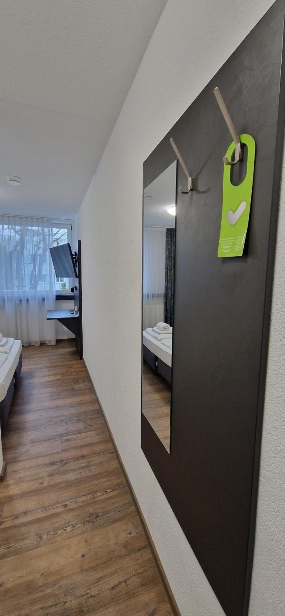 Melvi Hotel Göppingen Extérieur photo