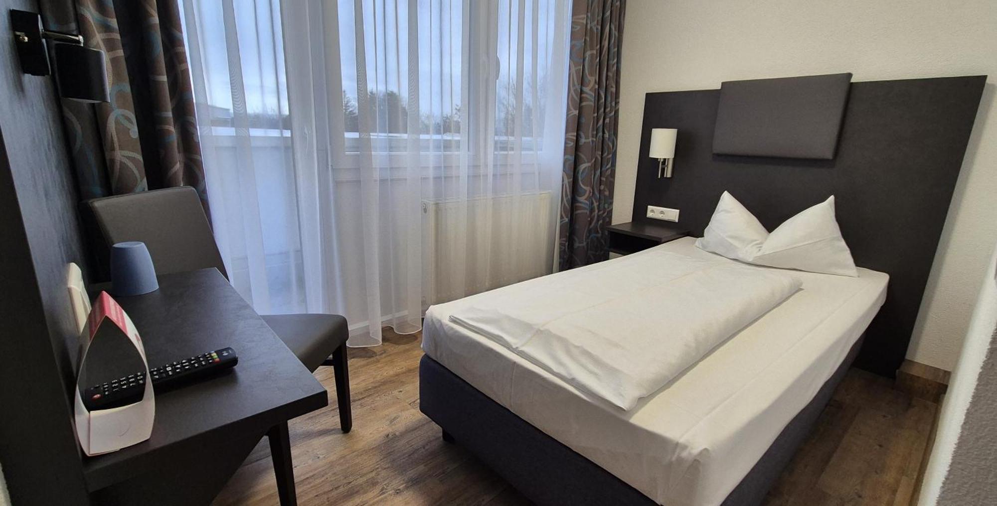 Melvi Hotel Göppingen Extérieur photo