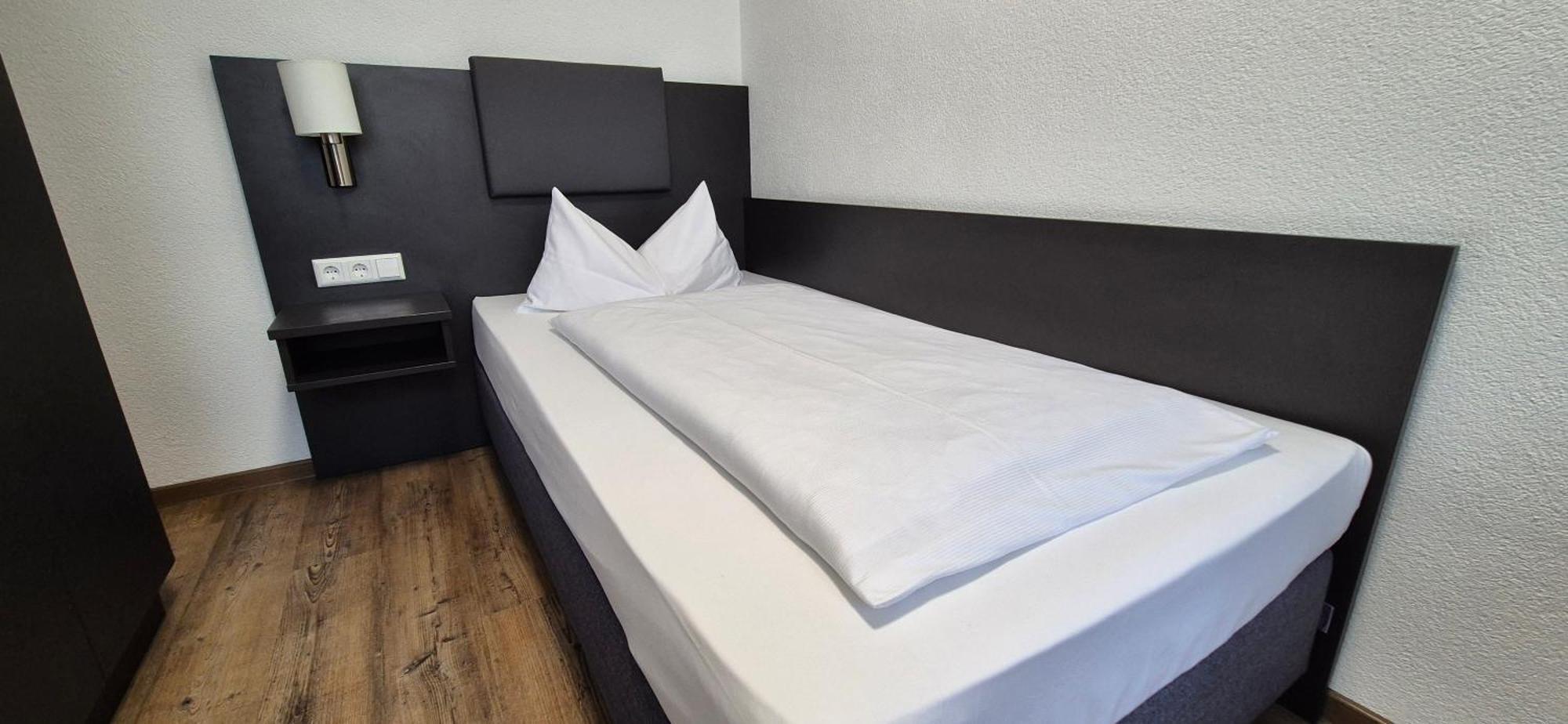 Melvi Hotel Göppingen Extérieur photo