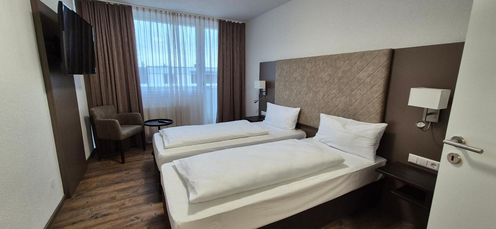 Melvi Hotel Göppingen Extérieur photo
