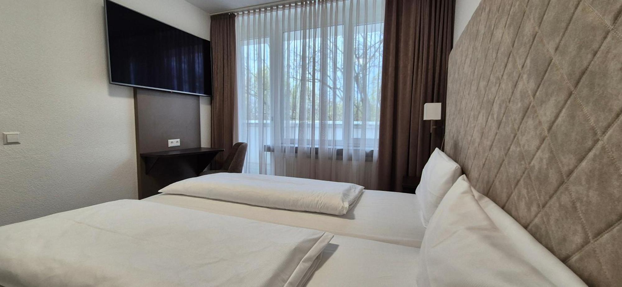 Melvi Hotel Göppingen Extérieur photo